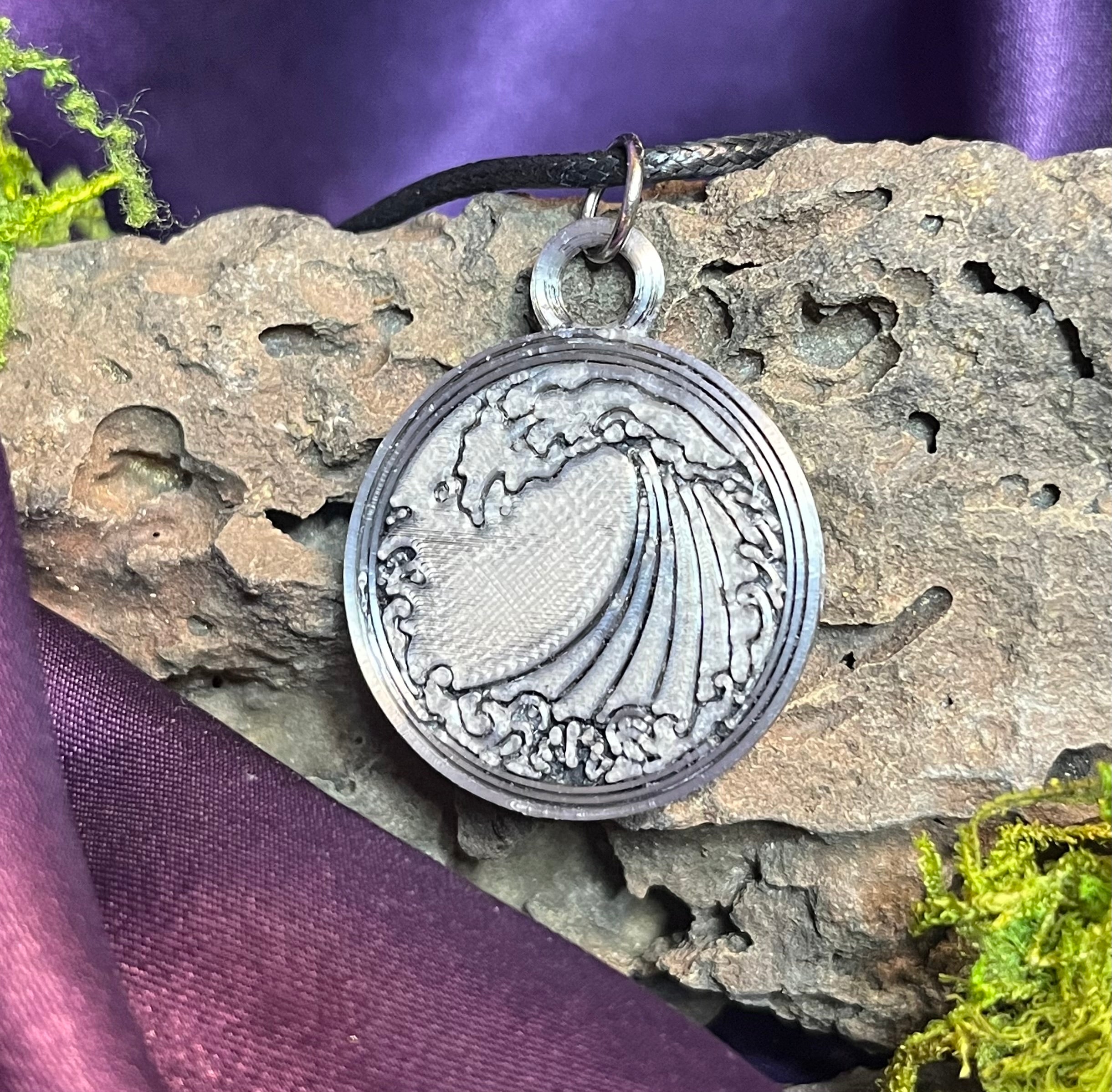 Single Court Sigil Necklace